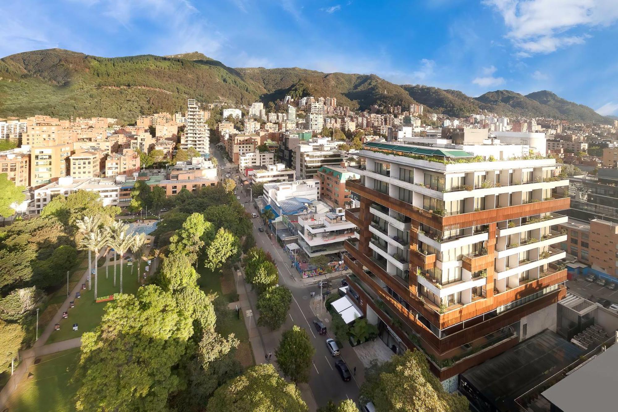 אפרטהוטל Salvio Parque 93 Bogota, Curio Collection By Hilton מראה חיצוני תמונה